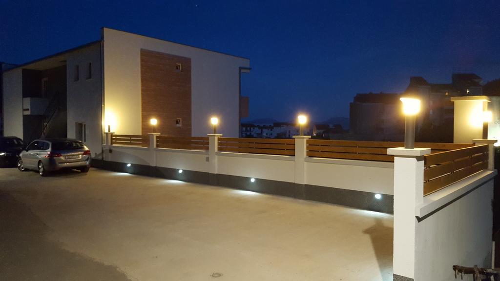 Apartments Villa Katija Дрвеник Екстериор снимка