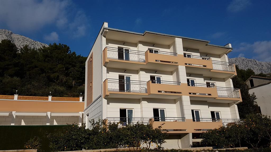 Apartments Villa Katija Дрвеник Екстериор снимка