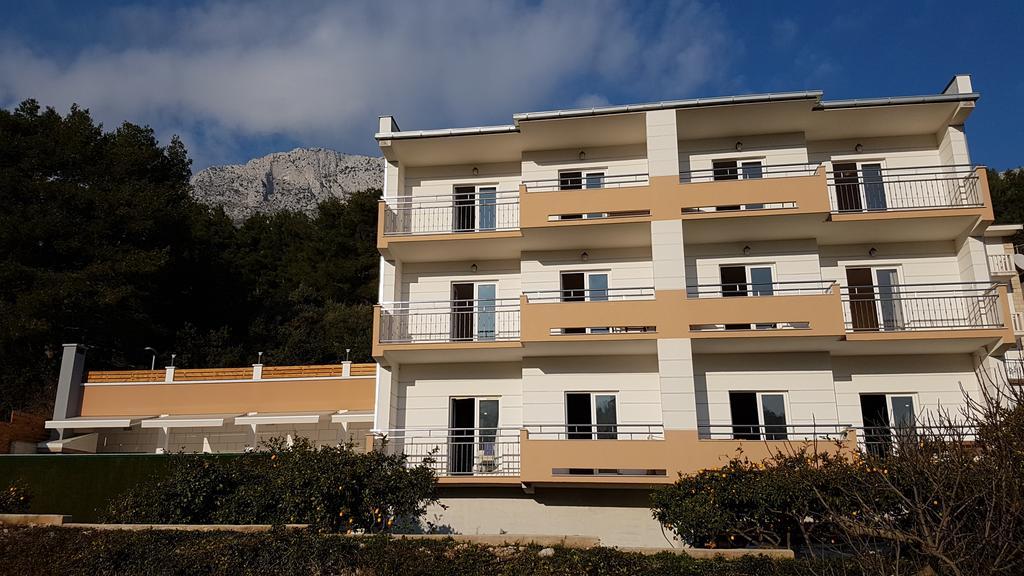 Apartments Villa Katija Дрвеник Екстериор снимка