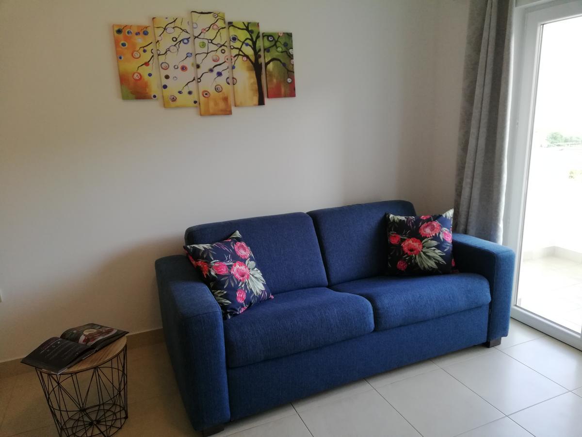 Apartments Villa Katija Дрвеник Екстериор снимка
